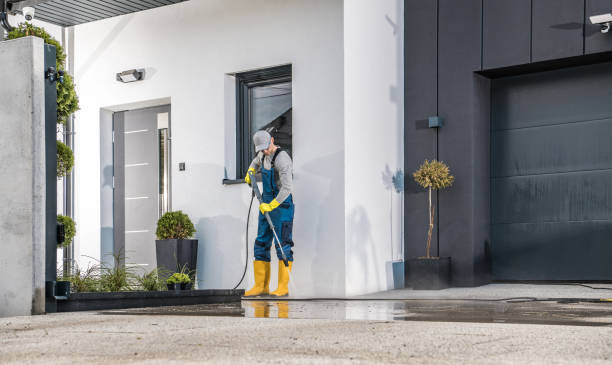 Best Pool Deck Cleaning  in Koloa, HI